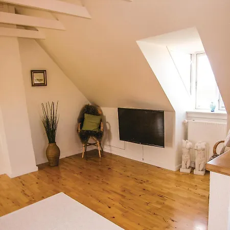 Three-bedroom Holiday In Tranekar