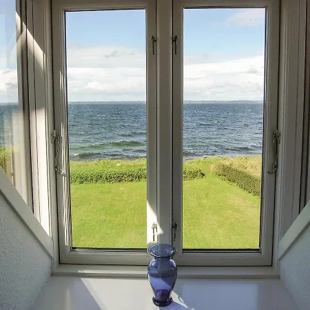 Holiday home Three-bedroom Holiday In Tranekar *