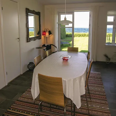 Three-bedroom Holiday In Tranekar *